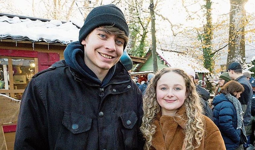 Alex und Xenia Birrer hatten gut gegessen und suchten noch ein feines Dessert beim stimmigen Wetter.