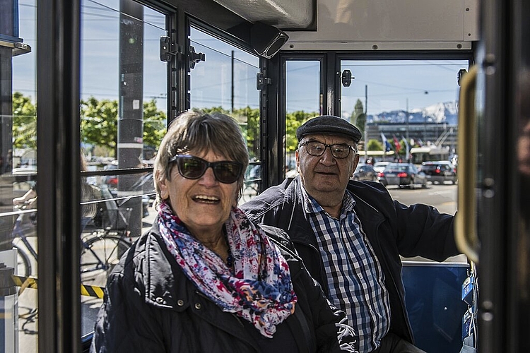Seit 50 Jahren leben Hanna und Hansruedi Thurnherr in Luzern, waren am Samstag aber zum ersten Mal im City-Train unterwegs.