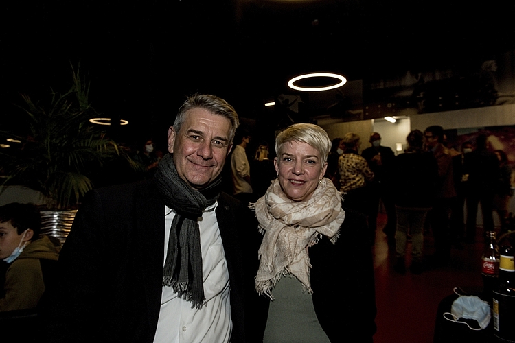 Patrick Schnellmann, Gemeinderat Emmen, und Claudia Wedekind fanden es tragisch, dass es Handlungen, wie sie im Musical gespielt wurden, gegeben hat.