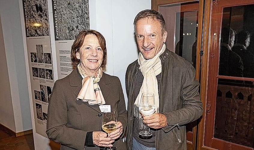 Corinne Fischer, Präsidentin des Stiftungsrates des Gletschergartens, zusammen mit Marco Castellaneta, dem neuen Kulturbeauftragten des Kantons Luzern.