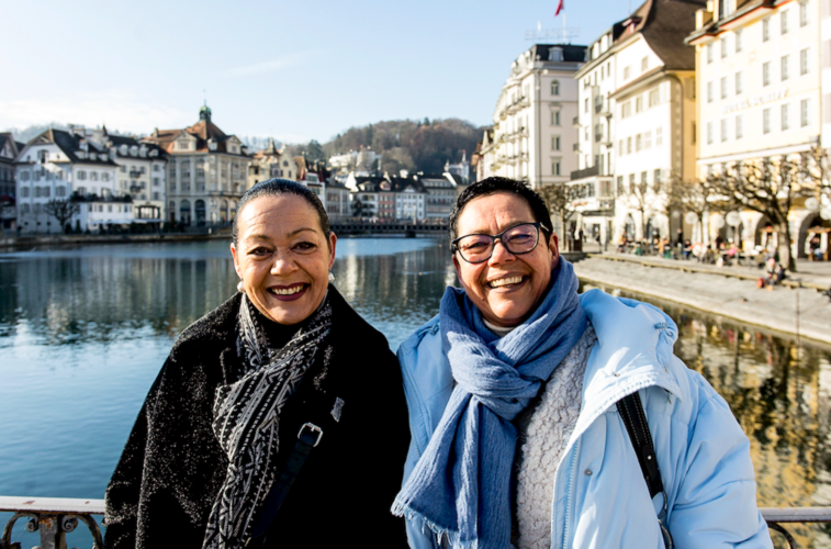 Sandra Anliker (links) und Doris von Flüe: «Wir haben genügend Grünflächen. Verschwinden Tradition, Werte und Bräuche auch?»