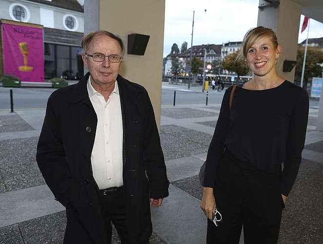 Ueli Kaltenrieder, ehemaliger Verlagsleiter der LZ, zusammen mit Sandra Küpper, stv. Intendantin und Leiterin Schauspiel des LT.