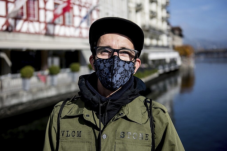 Paulo Gregorio trägt jene Maske, die bei ihm zuvorderst bereitlag.