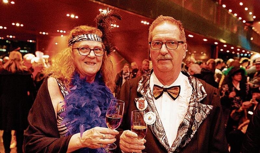 Antoinette und Lothar Zaugg waren an jeder Guugger-Gala dabei und fanden, dass man sich kostümieren könne.