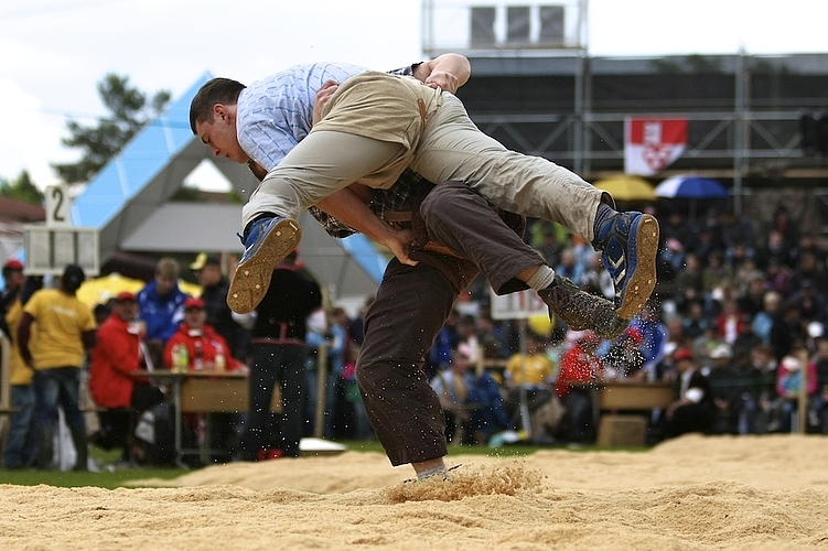 Nach mehreren coronabedingten Verschiebungen soll das kantonale Schwingfest in Rothenburg von 25. bis 29. Mai 2022 definitiv stattfinden. Bild: PD