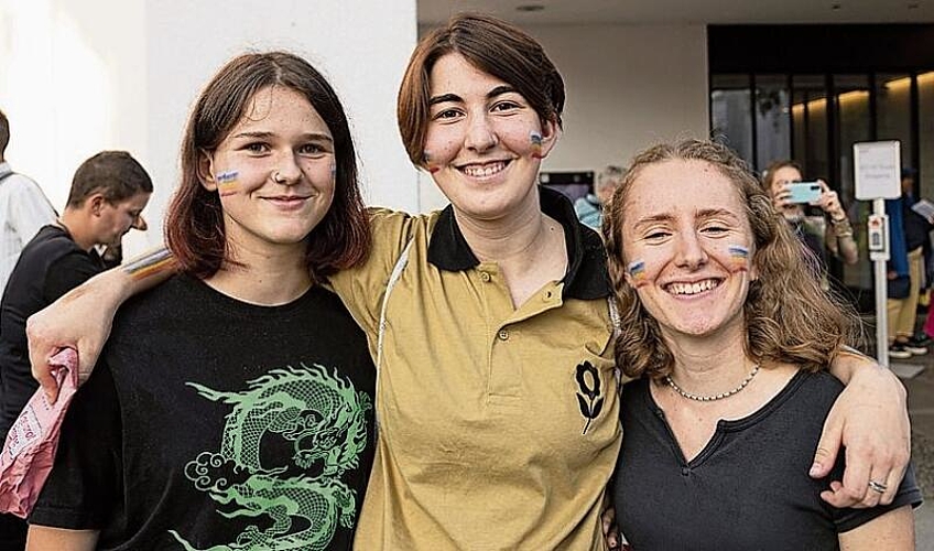 Von links: Ashley Fankhauser reiste aus Davos an, Mia Weber aus dem Appenzell und Sarey Müller aus Sarnen.