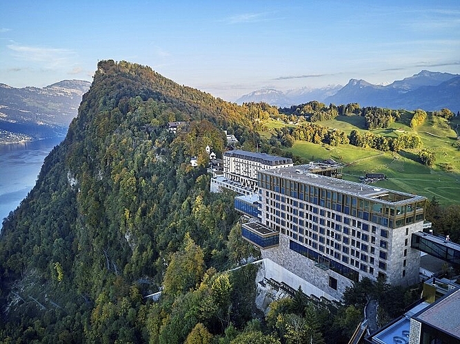 7. Dezember: Die WEF-Organisatoren geben bekannt, dass das WEF 21 doch nicht stattfinden wird. Bild: Bürgenstock Resort