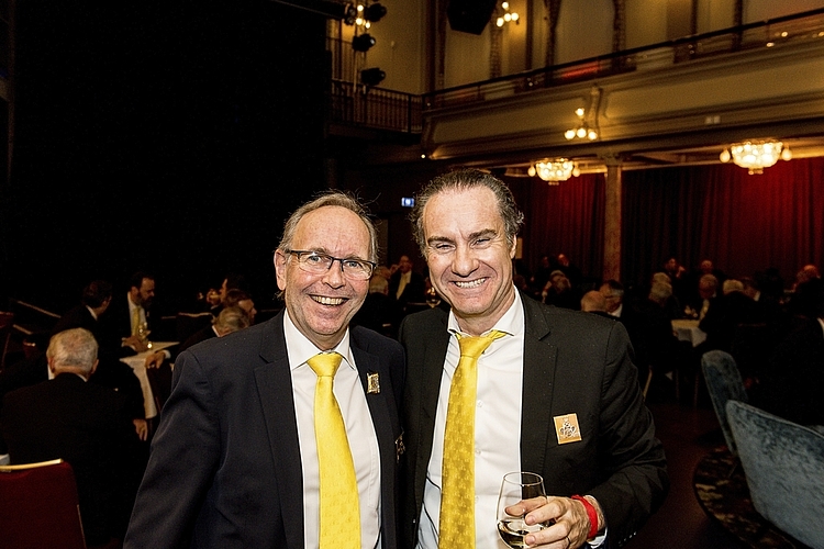 Peter Bucher (links) und Mario Sciarmella meinten: «Mit den zwei C (Zunftmeister Christian und Weibel Christian) rockt die Fasnacht 2022 in Luzern.»