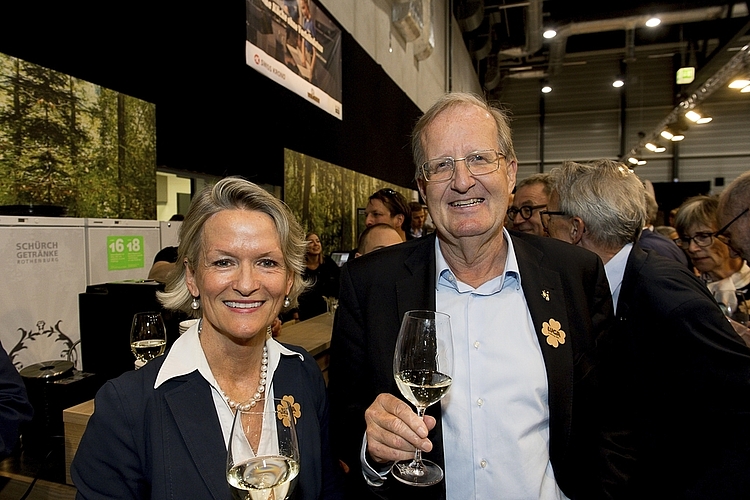 Andrea Gmür, Ständerätin des Kantons Luzern, und Kantonsrat Markus Gehrig, Gehrig Drogerie und Farben AG.