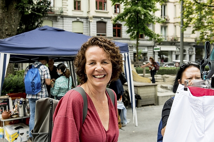 Janine Korner hatte eine Bluse gekauft und suchte gleich noch eine passende weisse Hose.