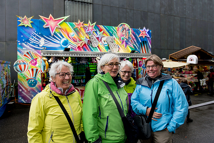 Monika Christen, Maja Menn, Regula Kuhn und Anita Egger (von links) hatten für das Wochenende ein Wanderweekend geplant und sind jetzt durch die Stadt Luzern gewandert.