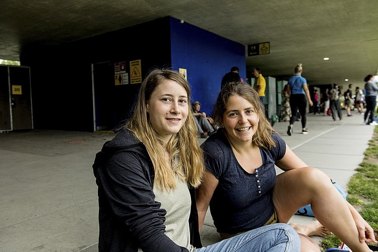 Normalerweise sind sie in einer grösseren Gruppe unterwegs: Antonia Müller (l.) und Anja Lang.