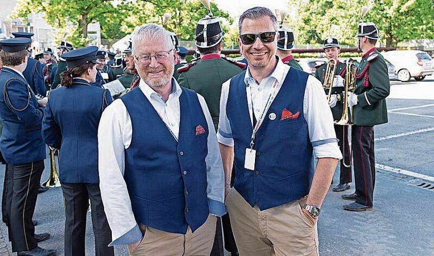 Im OK des Events engagiert: Ex-Gemeindepräsident Rolf Born (links) ist Logistikchef, Thomas Bühler hat als Leiter Finanzen der Gemeinde natürlich die Kasse unter sich.