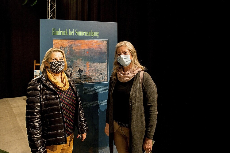 Als 19-Jährige war Brigitte Baumann (l.) als Studentin in Paris und schaute sich Monet-Bilder im Museum an. Mit Marianne Bruni besuchte sie an ihrem Geburtstag die Ausstellung in Luzern.