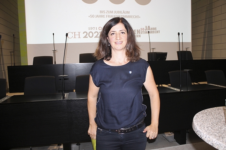 Ylfete Fanaj, Kantonsratspräsidentin und Vereinspräsidentin 50 Jahre Frauenstimmrecht Luzern ist beeindruckt von der damaligen Willenskraft der Frauen, die für ihre Rechte kämpften.