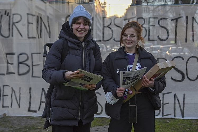 Von links: Irina Studhalter und Mirjam Hostetmann finden, dass noch viel getan werden muss, bis alle Menschen gleich behandelt werden.