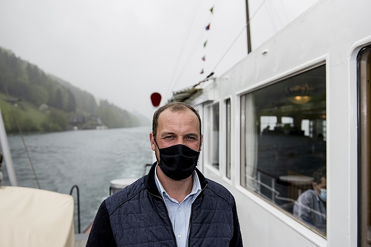 Eric Gauthier organisierte in Vitznau bei der Schiffsankunft die Rigibahn Hausmusik.