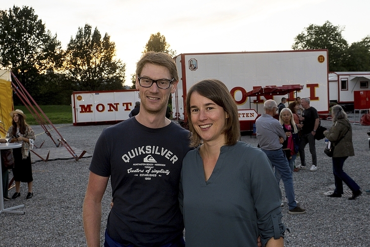 Martin und Simone Meyer sind im Monti Club und besuchen jedes Ja Martin und Simone Meyer sind im Monti-Club. Sie besuchen jedes Jahr eine Städtepremiere und haben den Besuch in der schönsten Stadt ausgewählt.