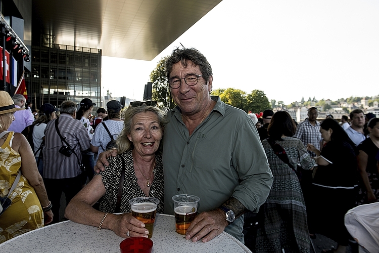Gabi und Daniel Martin sind jedes Jahr an der Feier dabei und treffen jeweils vor Ort spontan viele Bekannte.