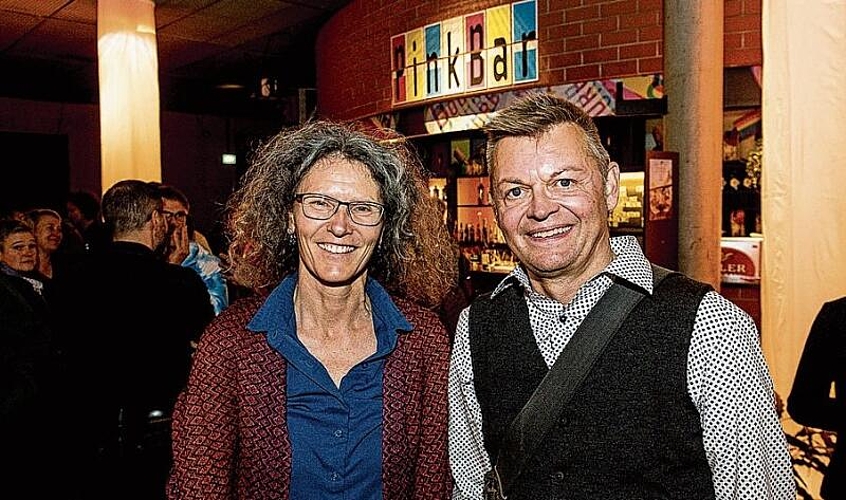 Susanne van Gogh, Geschäftsleiterin S & X, Sexuelle Gesundheit Zentralschweiz, und Thomas Eichenberger, Präsident S & X. Der Verein ist ein Sponsor und ist thematisch bei der Community dabei.