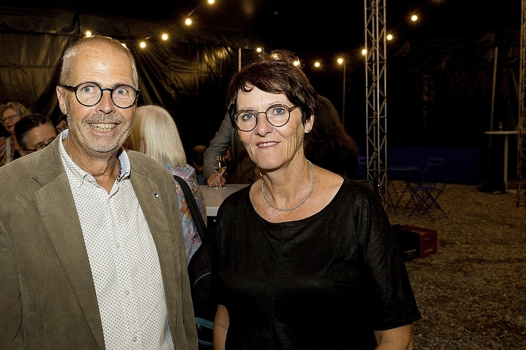 Peter Fässler und Marta Lehmann. «Poesie berührt und Akrobati Peter Fässler und Marta Lehmann: «Poesie berührt und Akrobatik fasziniert und lässt staunen.»