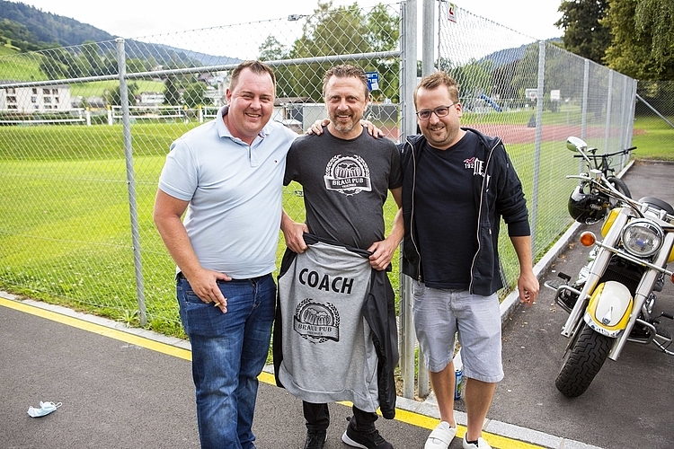 Fabian Wirz, Murat Renda und Thomas Bühlmann (von links) erwarteten ein gutes Spiel mit vielen Toren. Damit wurden sie tatsächlich auch belohnt.