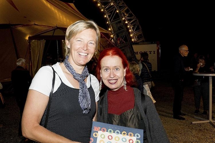 Irene Haldimann (l.) und Conny Dörig meinten in der Pause: «B Irene Haldimann (links) und Conny Dörig meinten in der Pause: «Berührend – ausdrucksstark – ein Erlebnis!»