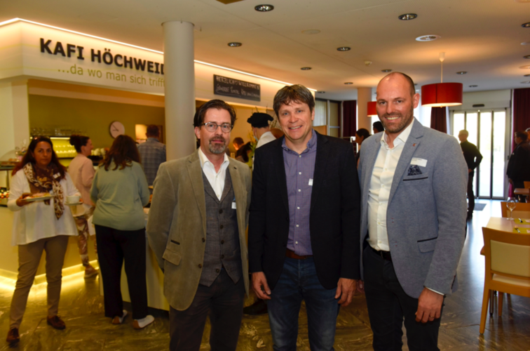 Von links: Thomas Abächerli, Präsident Gewerbeverband Ebikon und Umgebung, Referent Bruno Grossen und Alex Mathis, Geschäftsführer Gemeinde Ebikon. Bilder: Marcel Habegger
