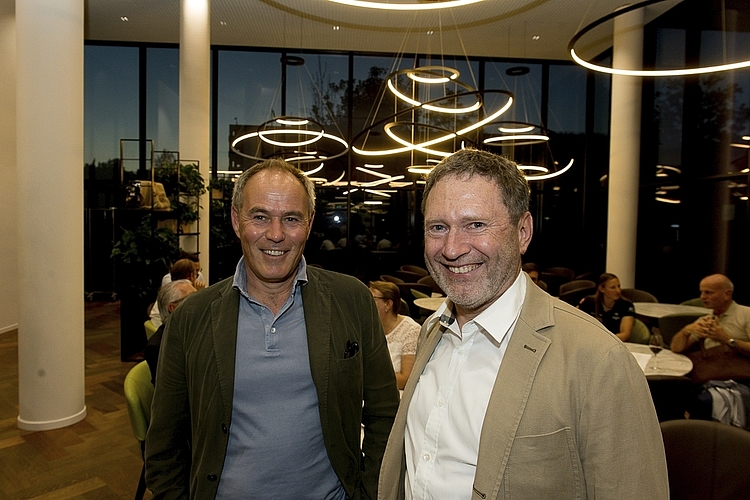 Mitglieder des «We Row For»-Sponsoren-Clubs. Von links: Bruno Roelli, Astrid Rimbach und Stefan Zaugg, Zaugg Schliesstechnik AG.