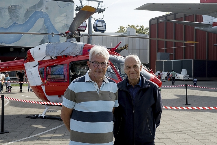 Beat Galliker (l.) und Josef Blättler, beide ehemalige Besucher Beat Galliker (links) und Josef Blättler, beide ehemalige Besucherbetreuer imVerkehrshaus,
meinten augenzwinkernd: «Wir sind auf Qualitätskontrolle im Museum unterwegs.»
