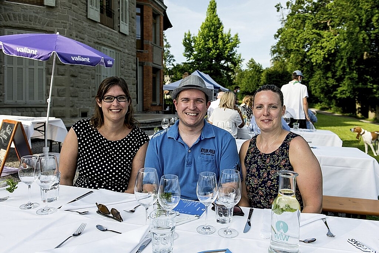Augenzwinkernd meinten Anita Wüthrich, Mafalda Markzoll und Guido Jacopino (v. l.): «Für das ‹Bäckerzmorgen› in der Altstadt mussten wir jeweils früher aufstehen.»