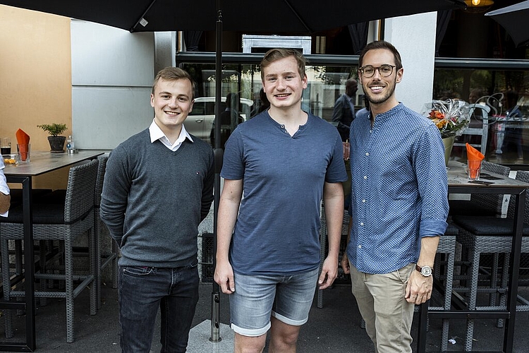 Philipp Schmid, Vize-, und Lukas Blaser, Präsident der Jungfreisinnigen Stadt, und Daniel Stadelmann, Junge CVP, betonen den Zusammenhalt der bürgerlichen Jungparteien während des Wahlkampfes.
