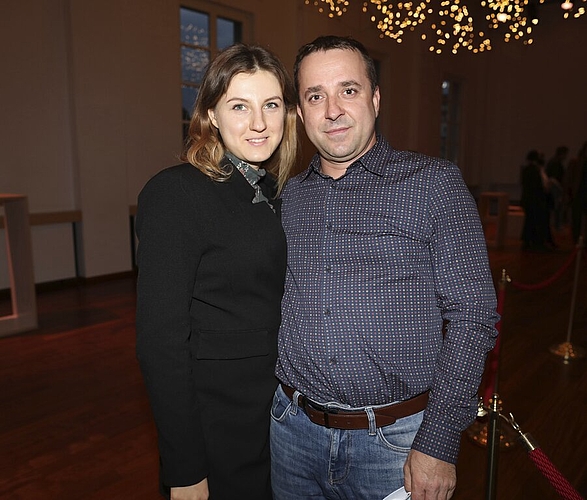 Olga Ponomaneva und Paul Kurljutow aus Moskau kamen zu Ehren ihrer Landsfrau und Choristin Xenia Romanoff ins LT.