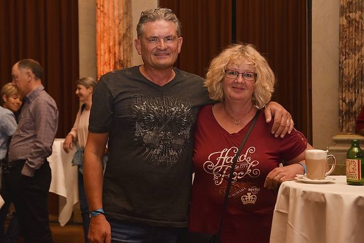 «Hier wird die Musik gespielt, mit der wir aufgewachsen sind, und im Sommer sehen wir The Hooters nochmals», meinten Daniel und Lisa Strassmann.