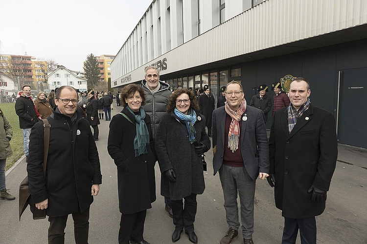 Volksnaher Stadtrat von Kriens (v. l.): Cla Büchi, Stadtschreiberin Karin Schuhmacher Bürgi, Roger Erni, Präsidentin Christine Kaufmann-Wolf, Maurus Frey und Marco Frauenknecht.