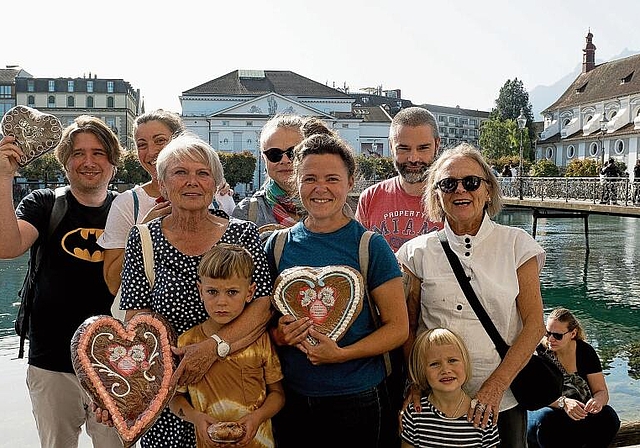 Von Kindesbeinen an sind sie immer dabei. Von links: Stefan Stübi, Denise Alt, Regi Stübi, 
         
         
            Judith Giger, Sarah Emmenegger, Christian Emmenegger, Rita Überschlag sowie die Kinder Txomin  und Iratxe.