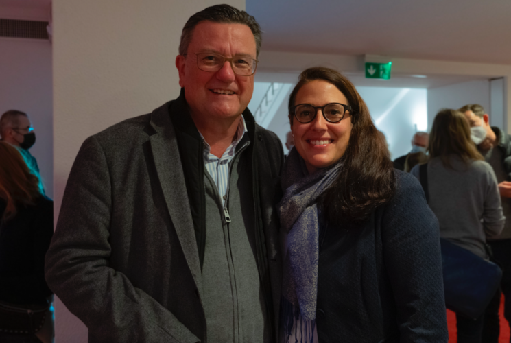 Rainer Held und Letizia Ineichen waren gespannt auf die Emotionen und freuten sich auf die einheimischen Künstler:innen.