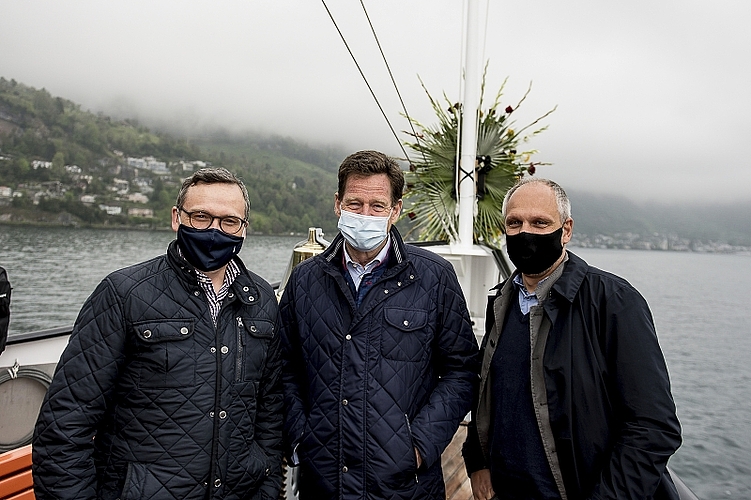 «Wir sind erfreut, dass die Hafenstadt ihre ‹Stadt› wieder hat», meint Hans-Rudolf Schurter, Verwaltungsratspräsident SGV, mit den Verwaltungsräten Robert Meyer (l.) und Stephan Grau (r.).