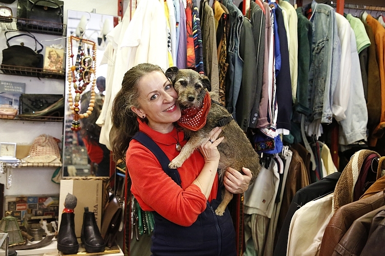 Bei Anita Bucher vom Secondhandladen Ziitlos kann man wieder stöbern.