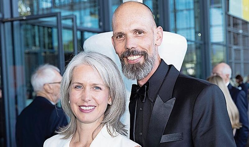 Stadträtin Franziska Bitzi mit ihrem Ehemann Adrian Staub, der aktuell auf Heimurlaub ist. Der Oberst im Generalstab ist aktueller Kommandant der Swisscoy-Truppen im Kosovo.