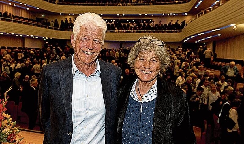 V.l.: Julia Onken, Autorin, Gründerin und Leiterin Frauenseminar Bodensee, Moderator Kurt Aeschbacher und Eveline Widmer-Schlumpf, Präsidentin Stiftungsrat Pro Senectute Schweiz.