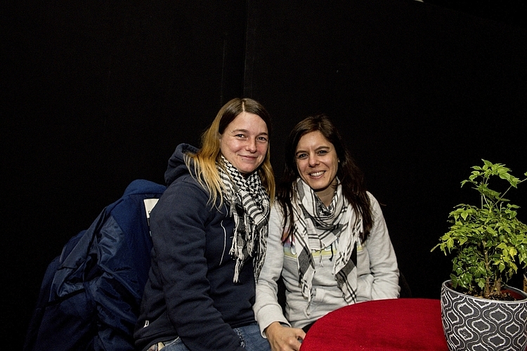 Sibylle Boog (links) und Soraya Jetzer. Sie erkannten sich als weibliches Paar, wie es im Musical erzählt wurde.