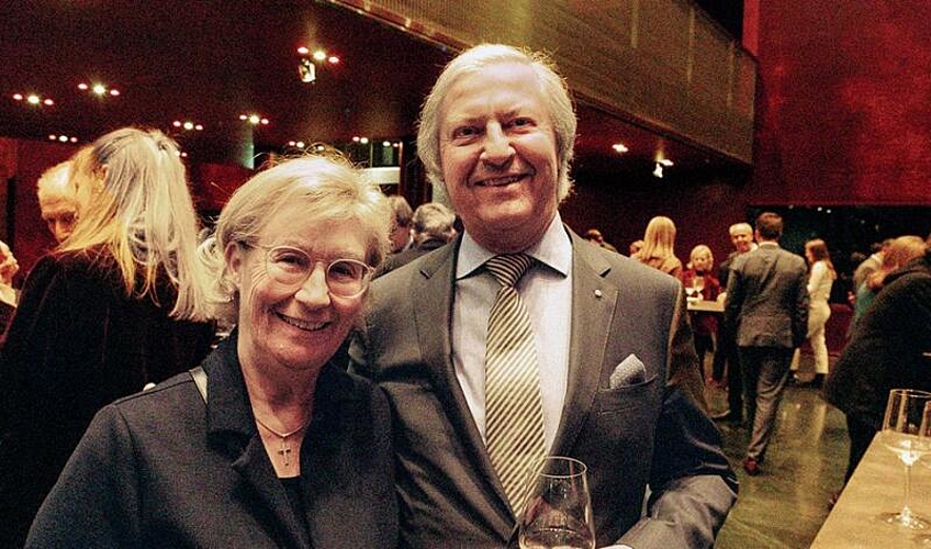 Gaby und Patrick Troller, Stiftungsratspräsident Festival Strings Lucerne. Patrick betonte, dass junge Musiker:innen vor grosser Publikumskulisse erste Erfahrungen sammeln könnten.