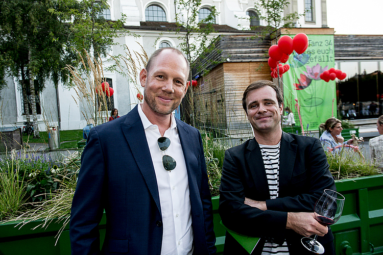 Reto Durrer (l.) und Andreas Rosar freuen sich, endlich wieder Kultur geniessen zu können.