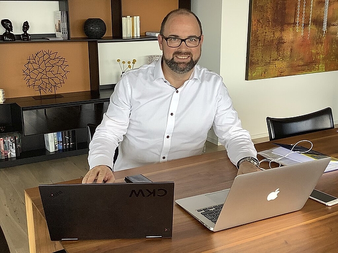 «Dank moderner IT- und Kommunikationsmittel von CKW können wir trotz Homeoffice optimal zusammenarbeiten und kommunizieren», so der neue Leiter Gebäudetechnik, Linus Gähwiler.