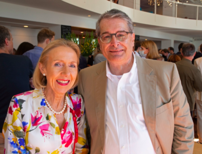 «Sind wir schön genug fürs Foto?» – Gut aufgelegt waren Margrit und Reto Schiltknecht vom Verein Freunde des Luzerner Theaters.