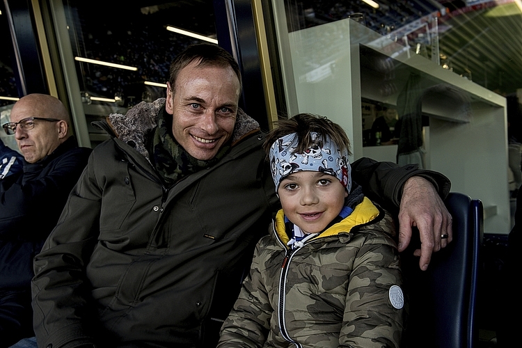 Raphael (links) und Yven Achermann sind fast an jedem Match dabei. Yven tippte auf ein 2:0.