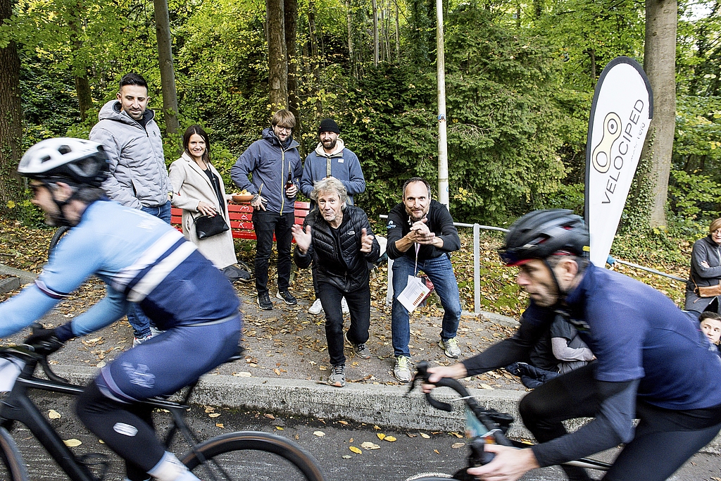 Hatte ebenfalls einen fixen Platz im «Anzeiger»: der Hilliminator, das steile Radrennen mitten in der Stadt. Die Velo-Fans Cyrill Wiget (links), Velociped, und Ruben Wey, Verein bike4life.ch.