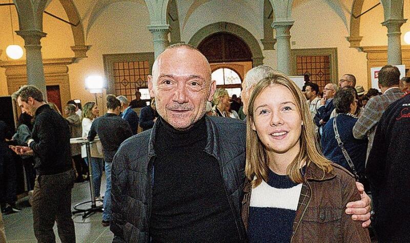 Carlo Mathieu und Annina Caviezel meinten: «Politik lebt von der Demokratieund die Demokratie von den aktiven Wähler:innen.»