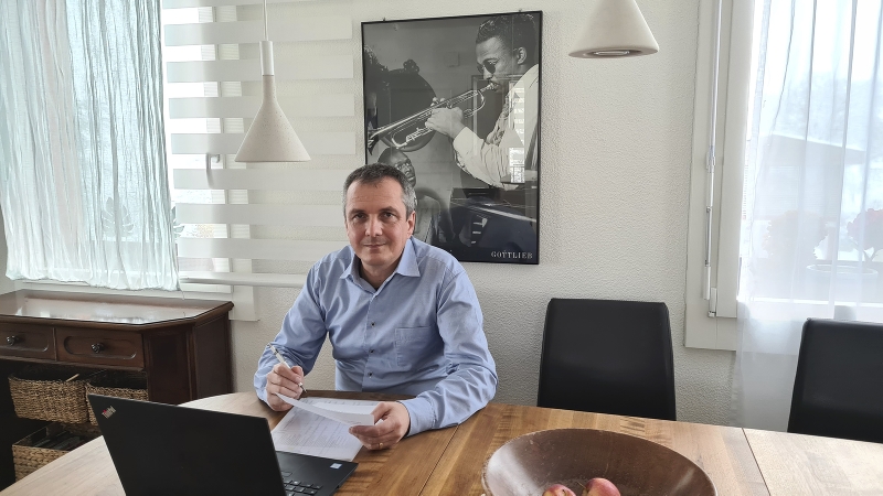 «Ich bin fokussierter, speditiver und frei in der Arbeitszeiteinteilung. Dazu gönne ich mir ein Nickerchen nach dem Mittagessen», sagt Daniel Gasser, Gemeindepräsident von Ebikon.
